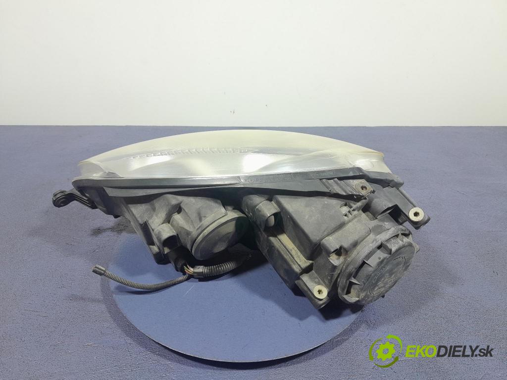 Vw Golf 2005 světlo v pravo: 1K6941006P