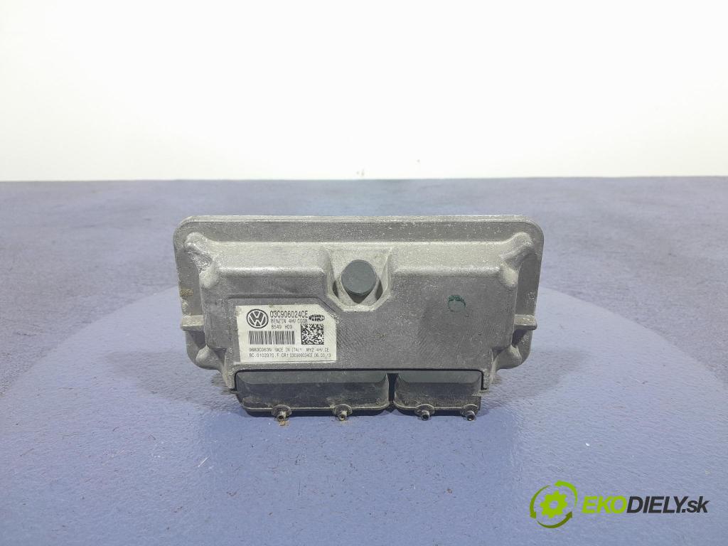 Skoda Fabia 2013 řídící jednotka Motor: 03C906024CE