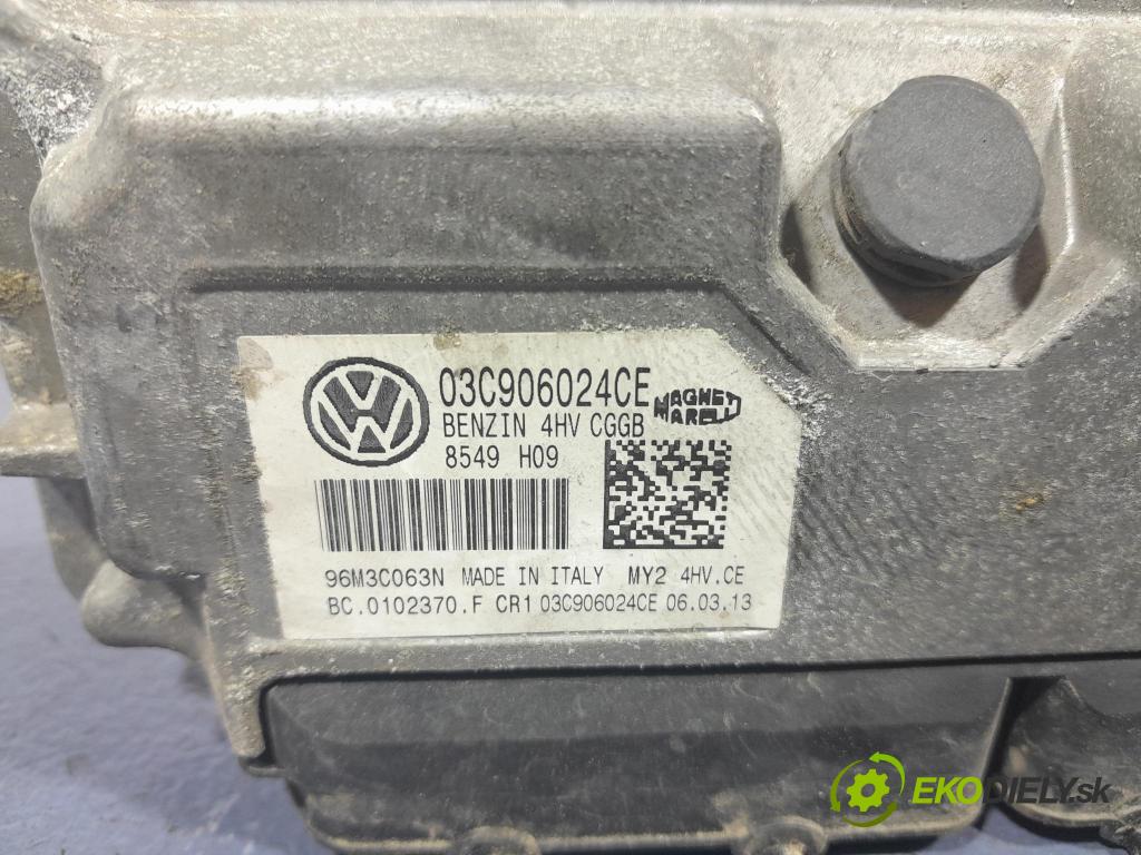 Skoda Fabia 2013 řídící jednotka Motor: 03C906024CE