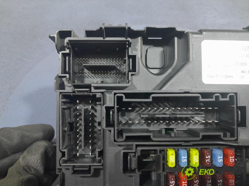 Fiat Punto 2006 skříňka Pojistky 00517954280
