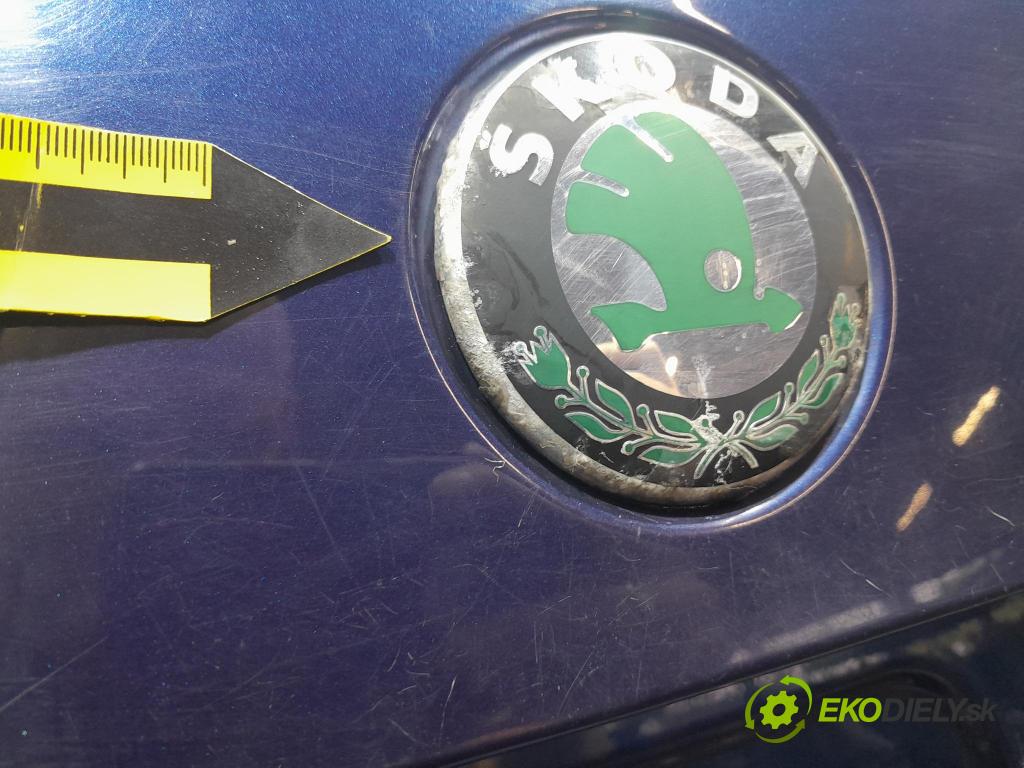 Skoda Fabia 2009 zadní dveře kufra: kufr