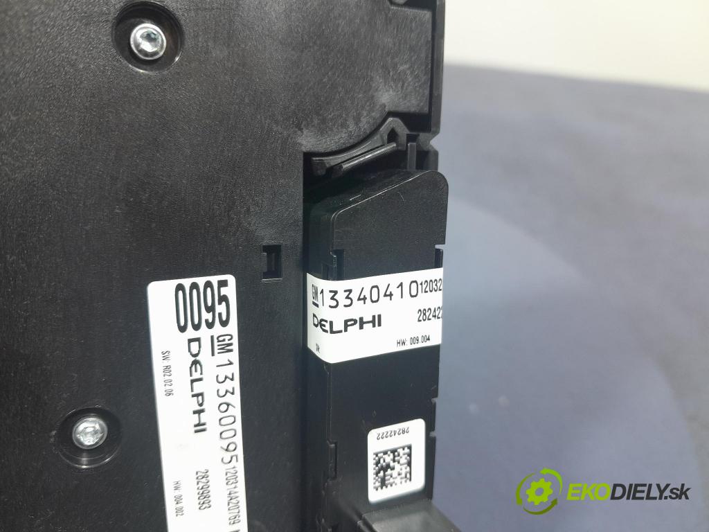 Opel Astra 2012 Přepínač Radio Navigace 13360095