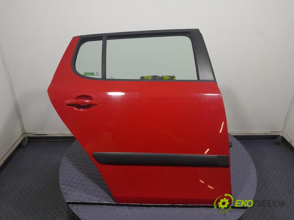 Skoda Fabia 2013 dveře Zad: prave