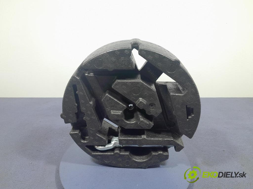 Opel Astra 2012 koš kola: Náhradní 13348507