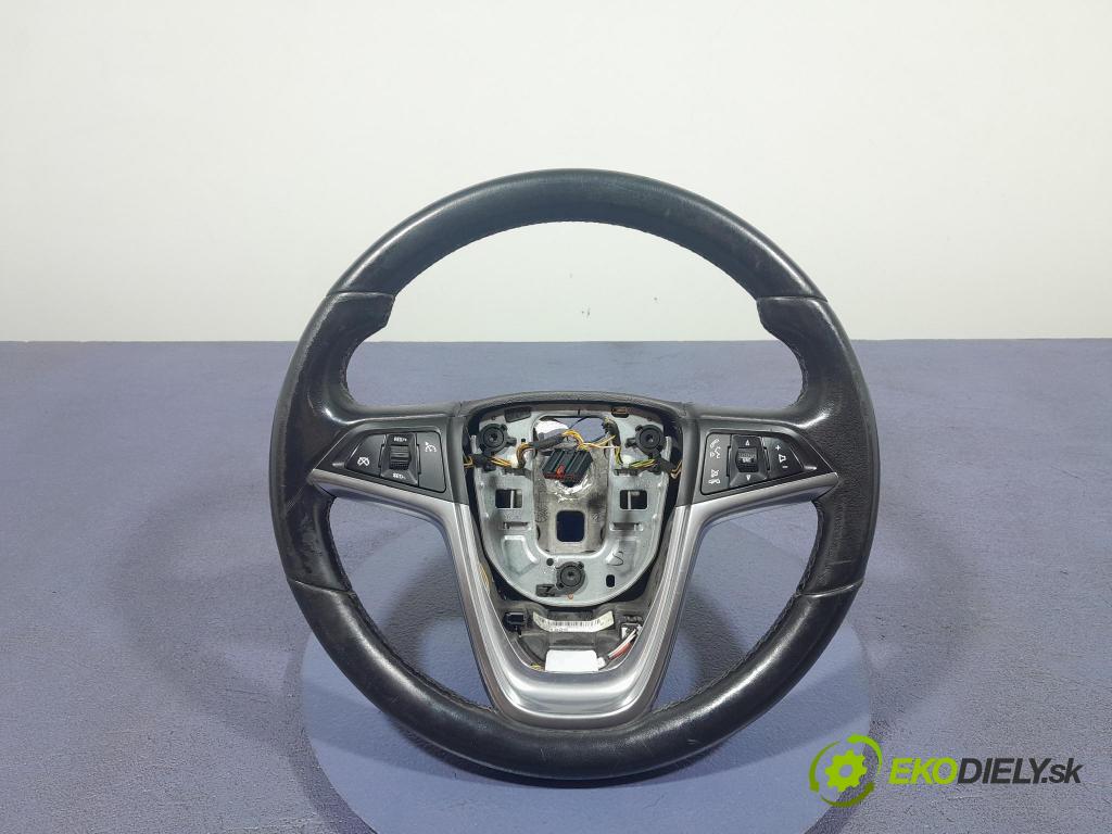 Opel Astra 2012 volant 13351025
