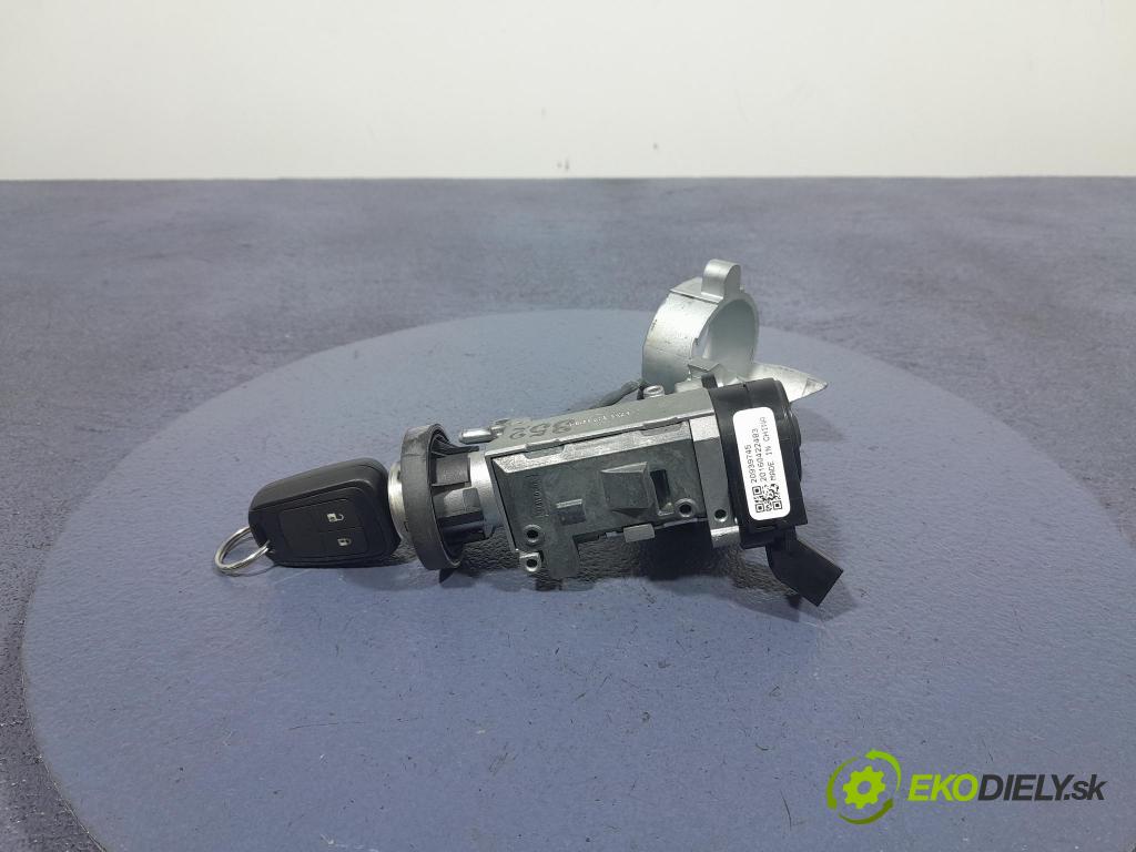 Opel Astra 2012 Spínač zapaľovania: 4121694