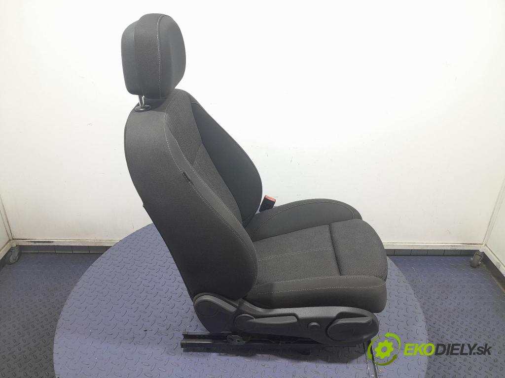 Opel Astra 2012 Sedačka spolujazdca