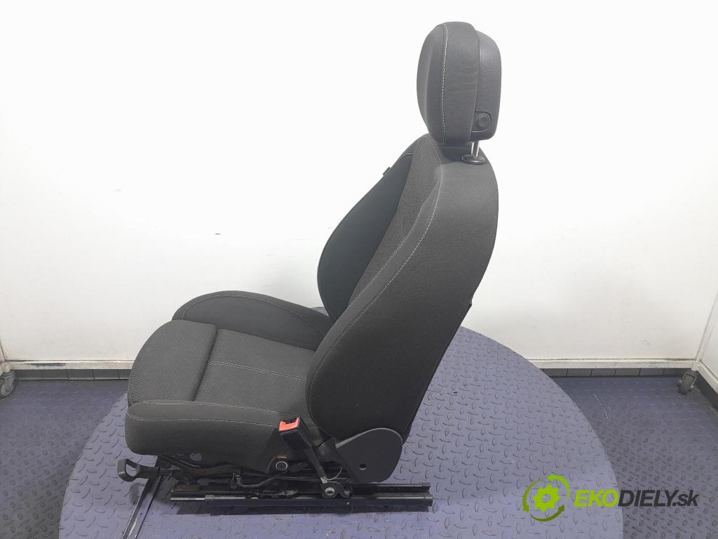 Opel Astra 2012 Sedačka spolujazdca