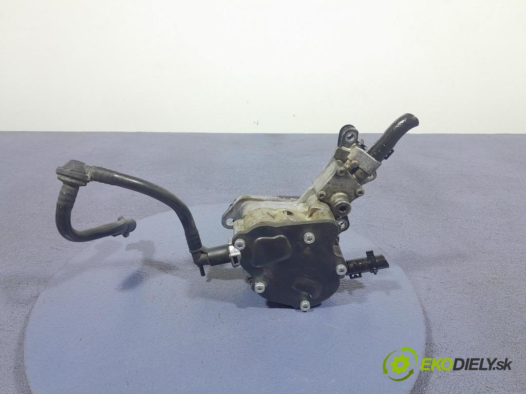 Skoda Fabia 2009 čerpadlo vákuová 038145209N