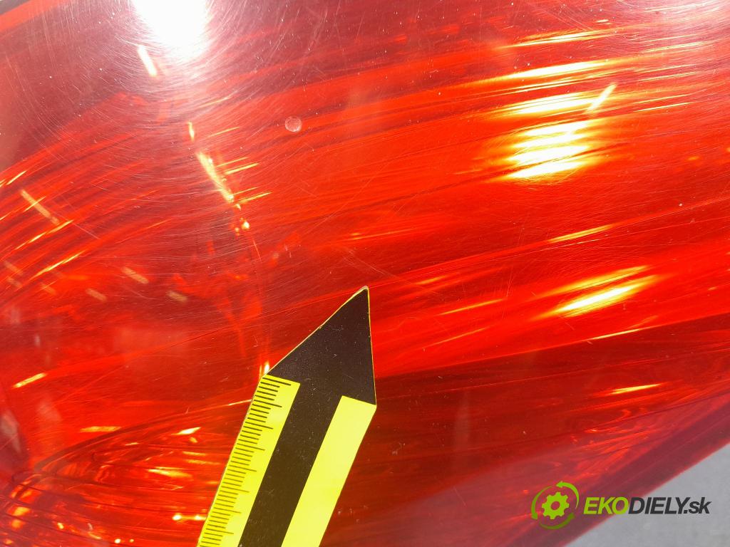Peugeot 308 2008 svetlo / reflektor zad Prava: Vonkajsia: