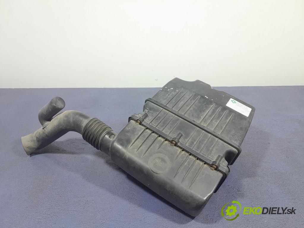 Fiat Grande punto 2006 obal Filtre: Vzduch: