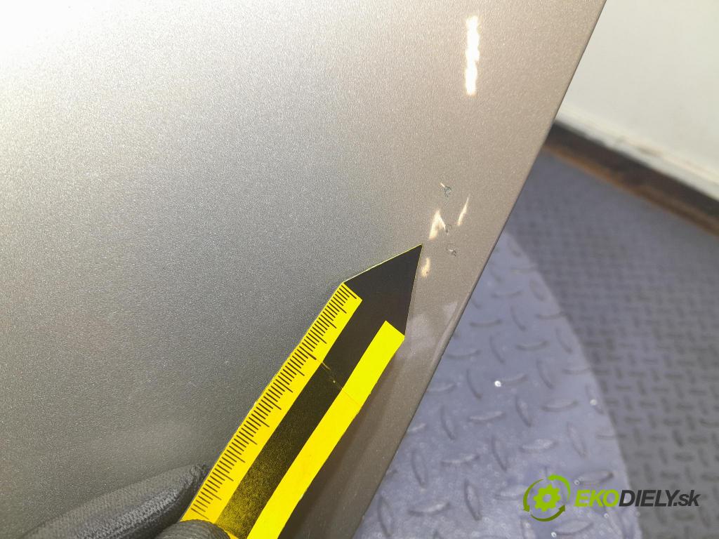 Peugeot 308 2008 dveře Zad: Vlevo, odjet: