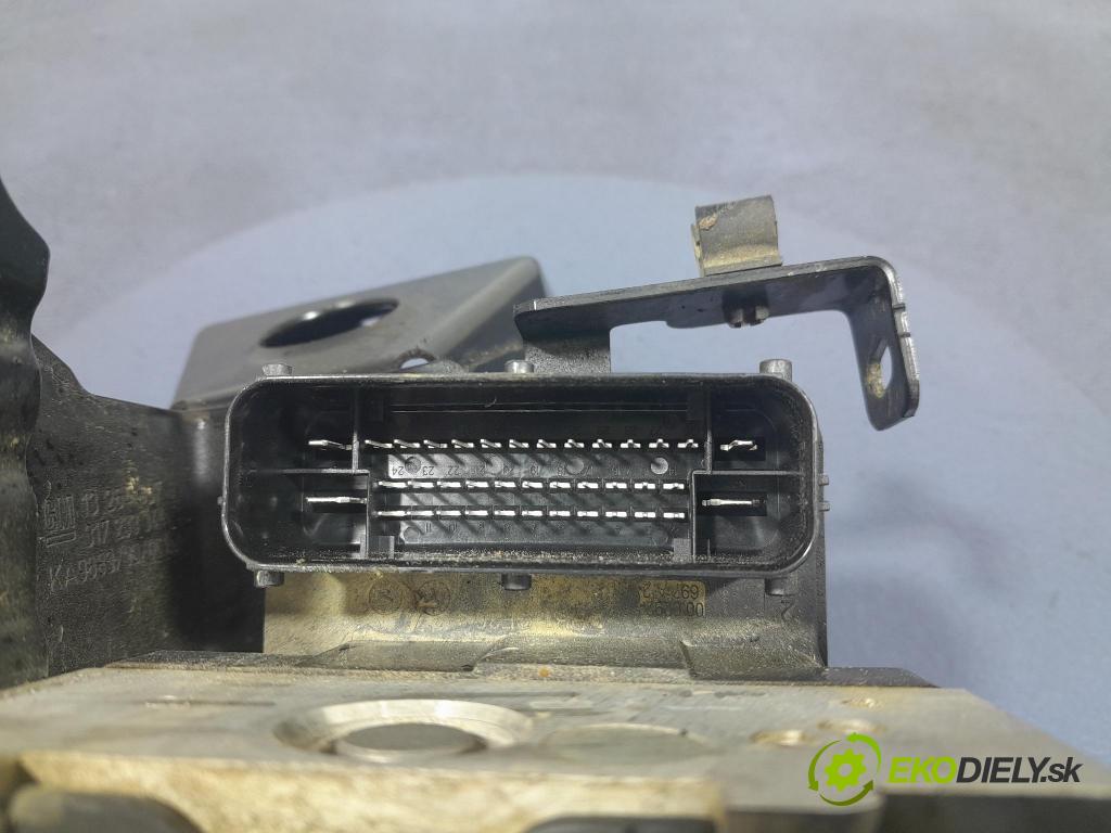 Opel Astra 2012 čerpadlo ABS x 13379599