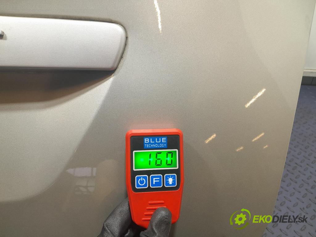 Peugeot 308 2008 zadní dveře kufra: kufr