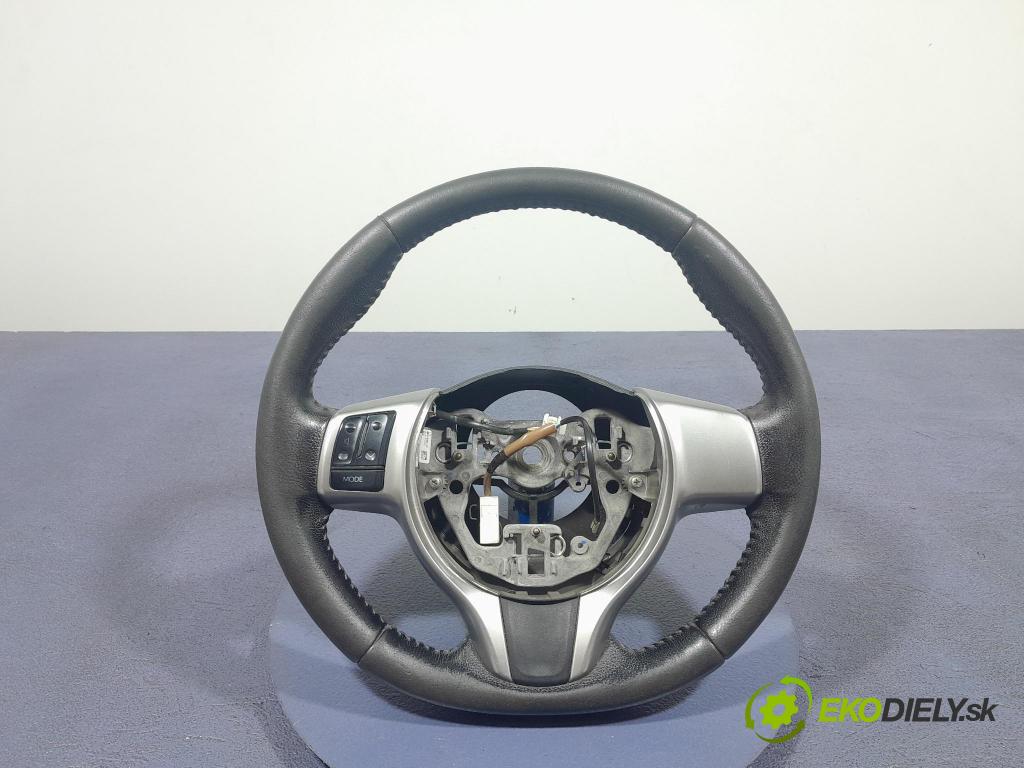 Toyota Yaris 2014 volant 45100-0D490C1