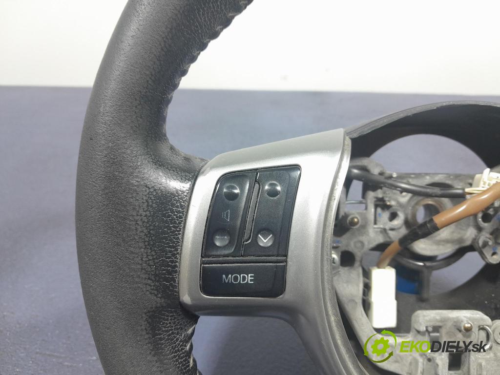 Toyota Yaris 2014 volant 45100-0D490C1