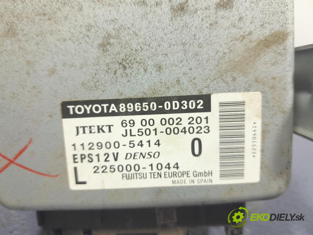 Toyota Yaris 2014 řídící jednotka 89650-0D302