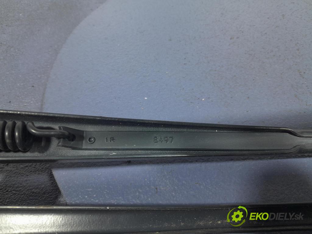 Toyota Yaris 2014 Rameno: Stierače: Predné 83L2