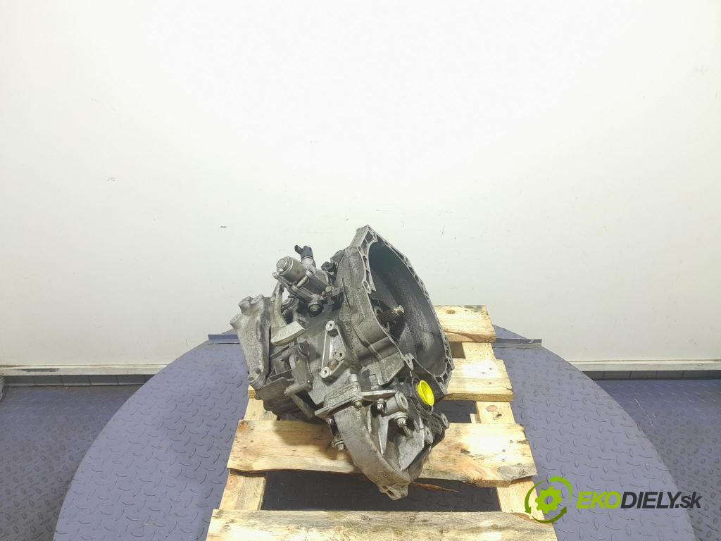 Opel Astra 2012 prevodovka Manualna M32