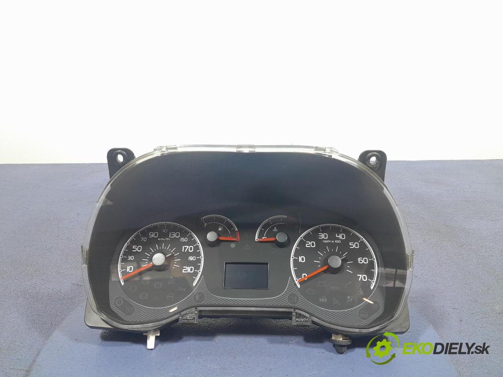 Fiat Doblo 2011 prístrojovka/ budíky