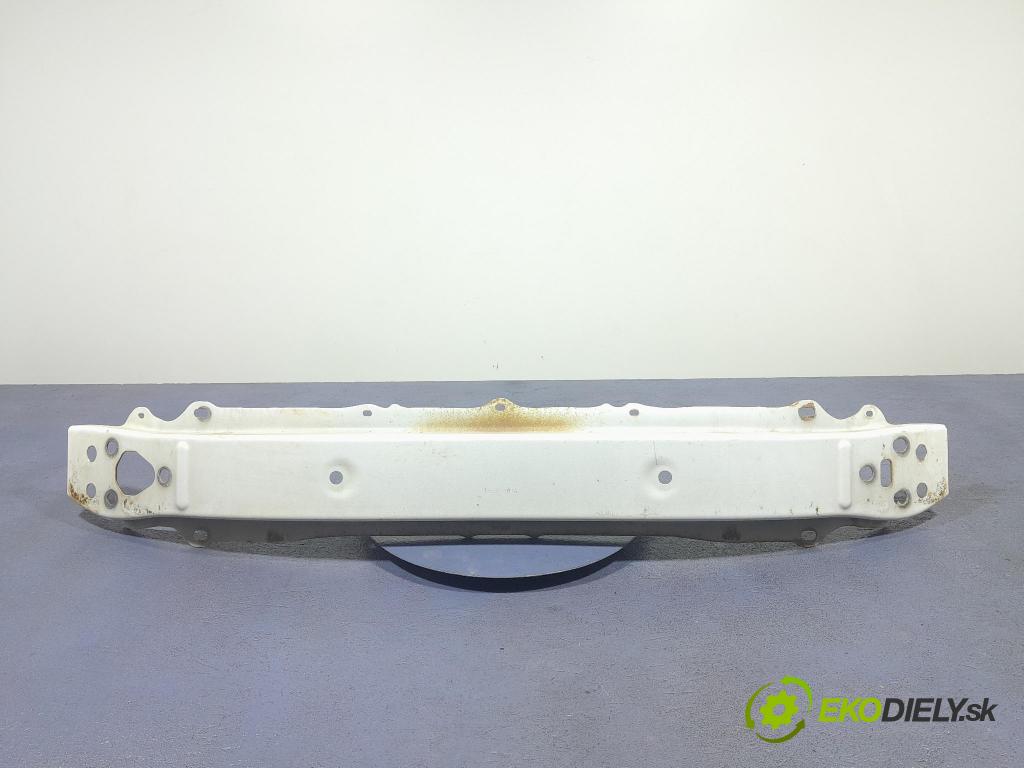 Toyota Yaris 2014 výstuha narazník Predné