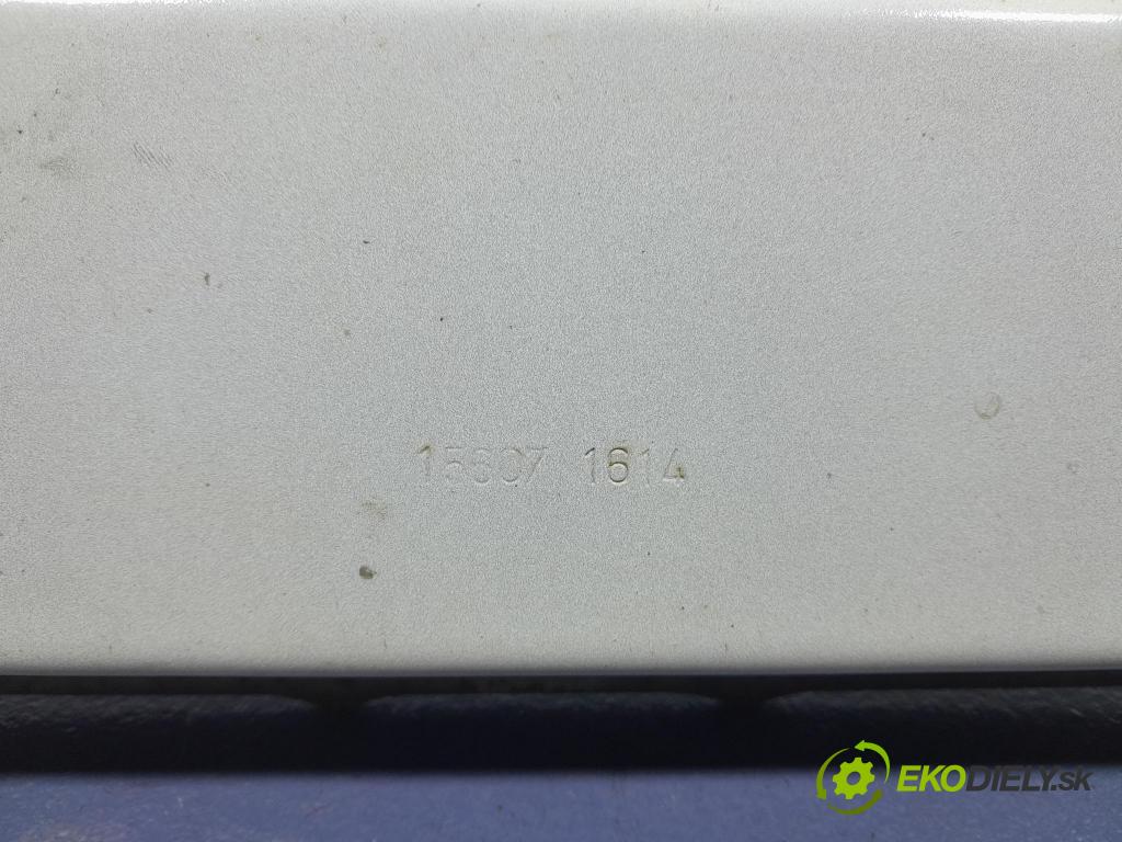 Toyota Yaris 2014 výstuha narazník Predné