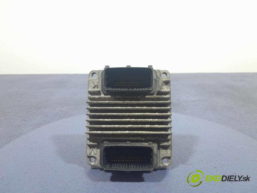 Opel Vectra 2005 riadiaca jednotka Motor: 12242010