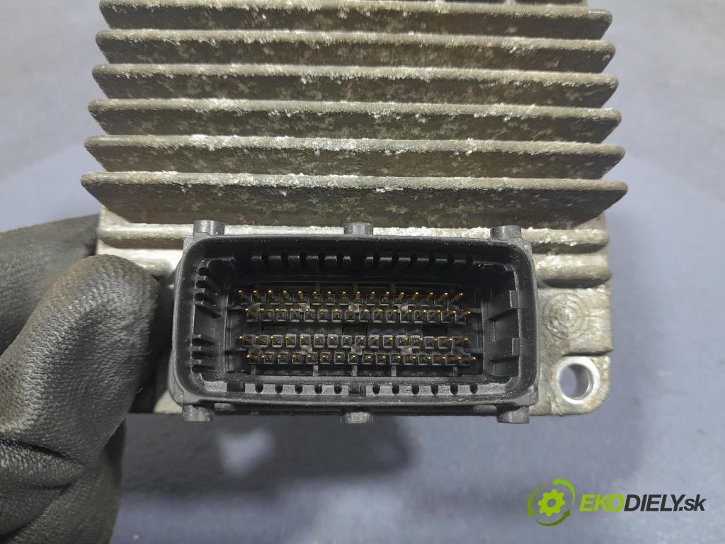 Opel Vectra 2005 riadiaca jednotka Motor: 12242010