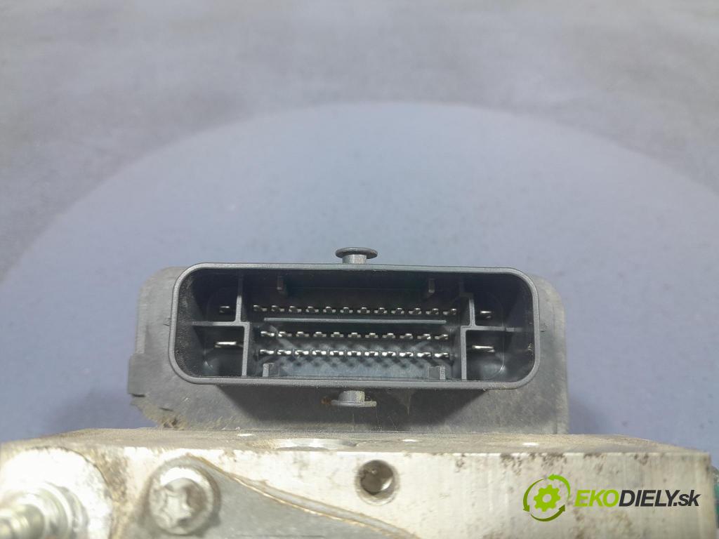 Nissan Micra 2011 čerpadlo ABS x 476601H20A