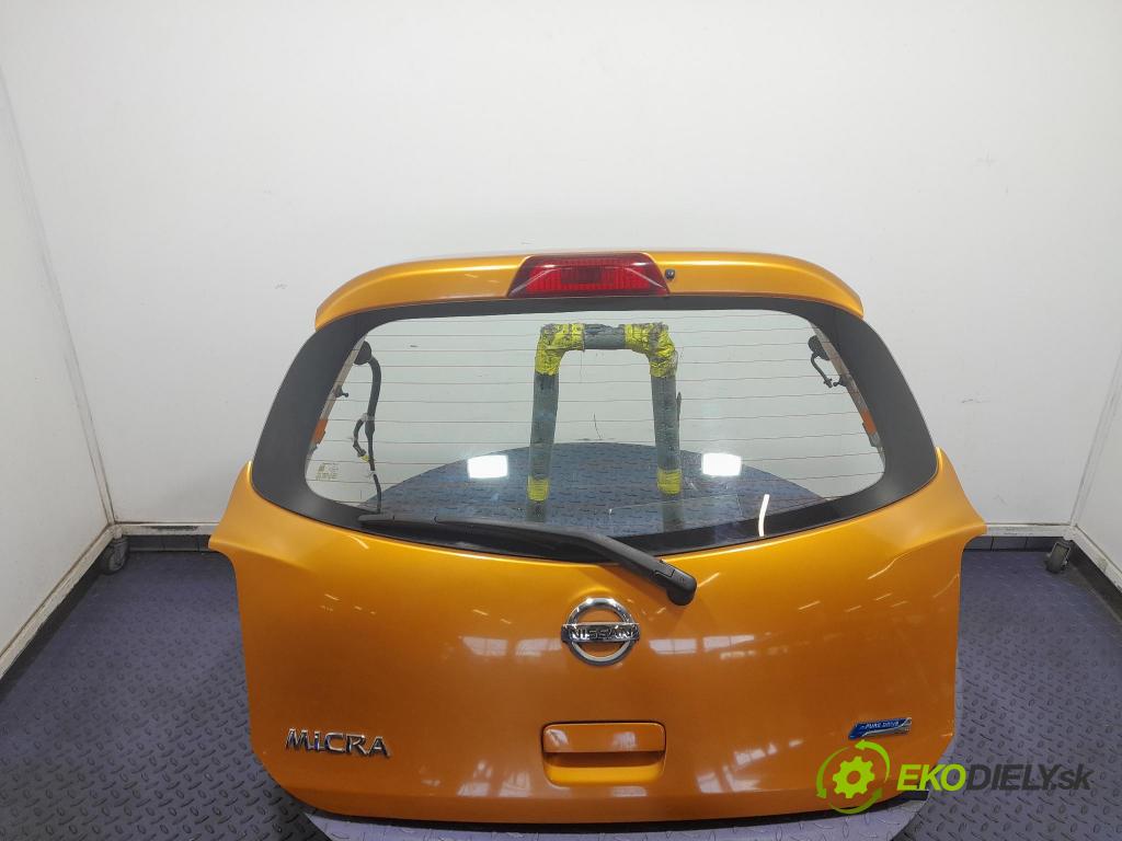 Nissan Micra 2011 zadní dveře kufra: kufr