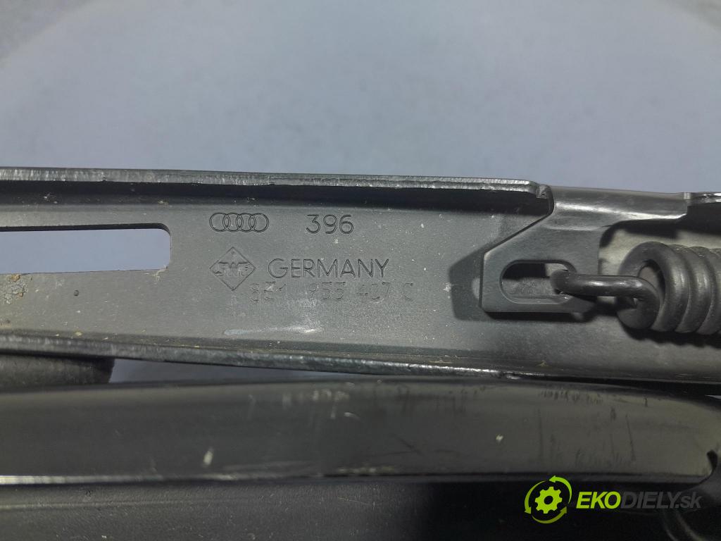 Audi A4 2006 Rameno: Stierače: Predné 8E1955408C