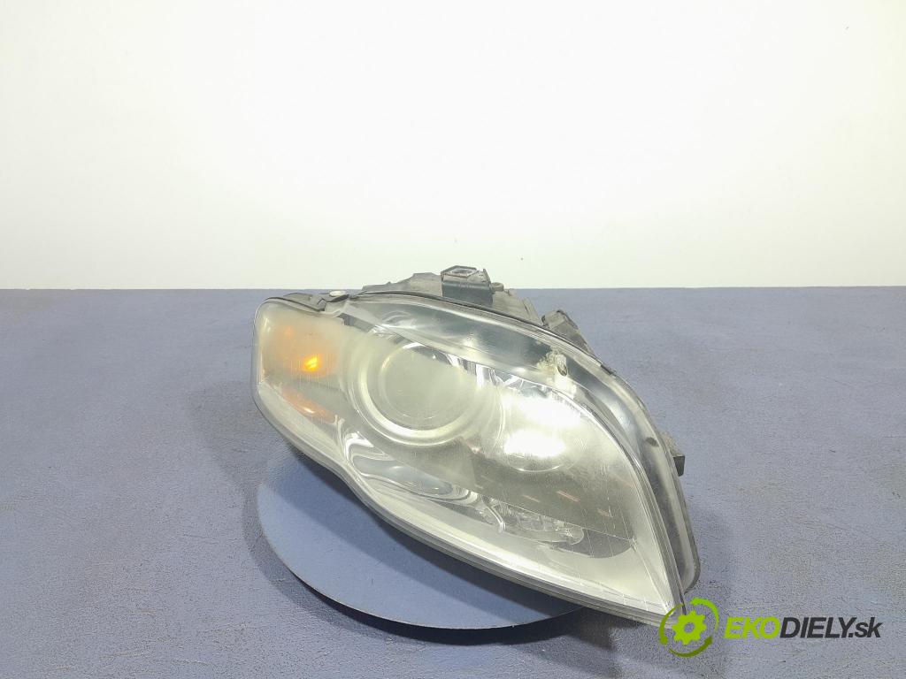 Audi A4 2006 Reflektor: v pravo: