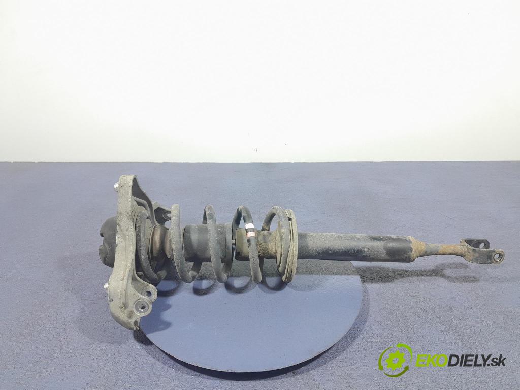 Audi A4 2006 tlumič před pravy 8E0413031DA
