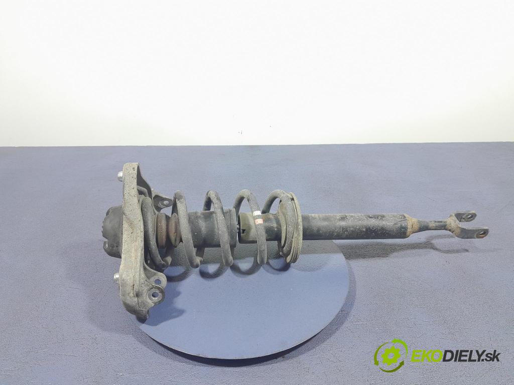 Audi A4 2006 tlumič před Lewy. 8E0413031DA
