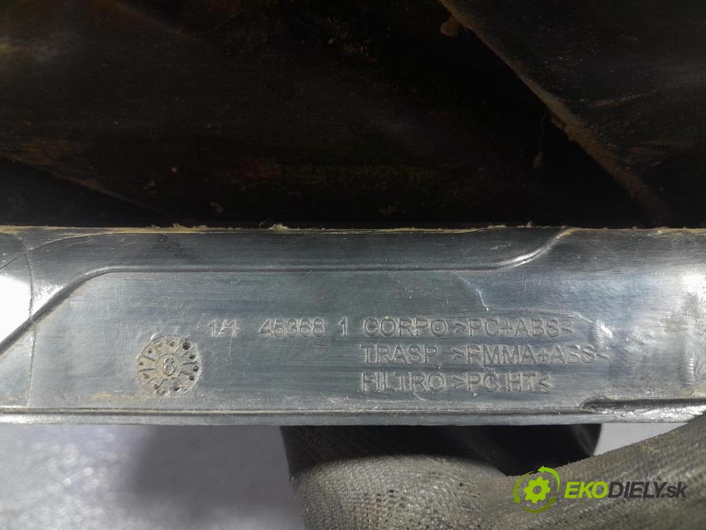 Fiat Punto 2007 svetlo / reflektor zad ľavá Vonkajsia: 51701589