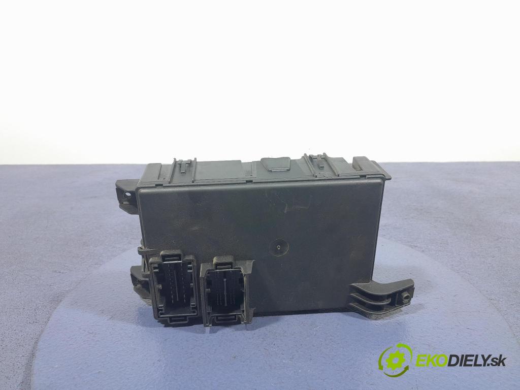 Fiat Punto 2007 riadiaca jednotka Motor: 51798651