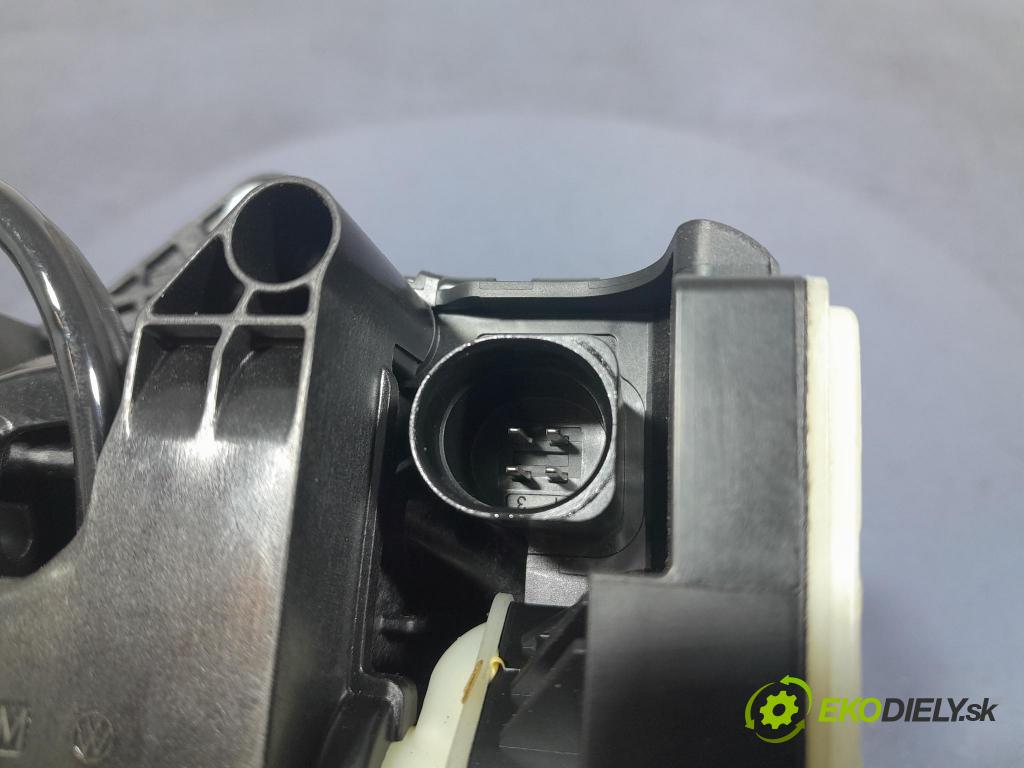 Vw Passat 0 klika Klapky: Zadní: 3G0827469ER