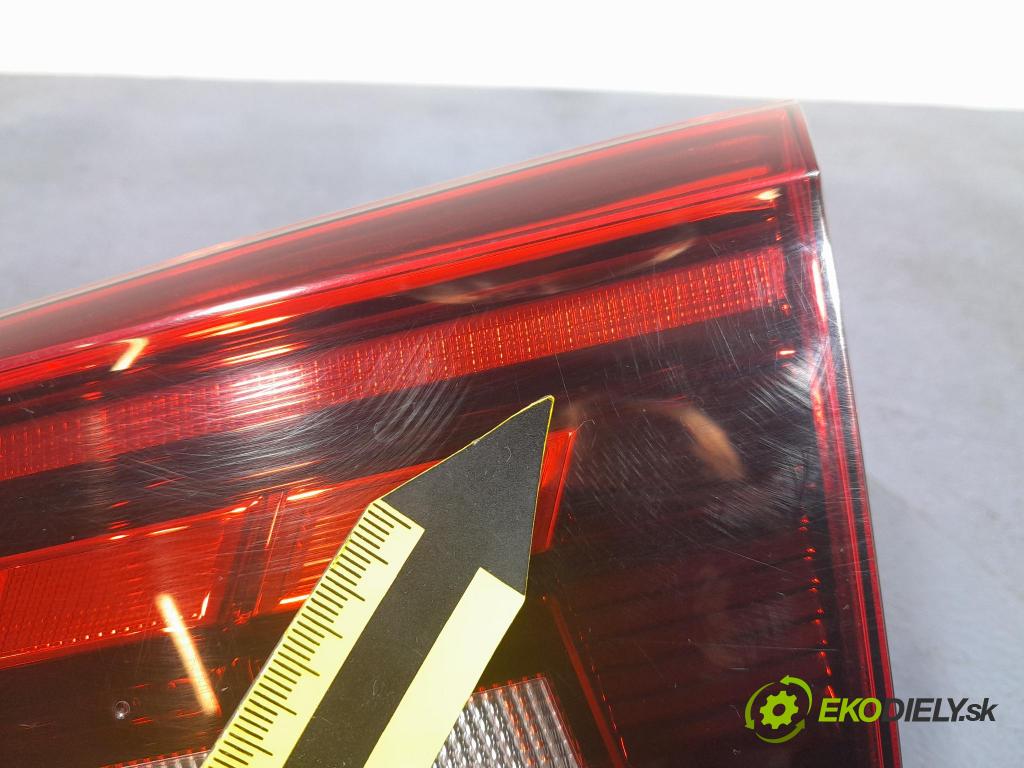 Vw Passat 0 svetlo / reflektor zad Prava: Vnútri: 3G9945094H