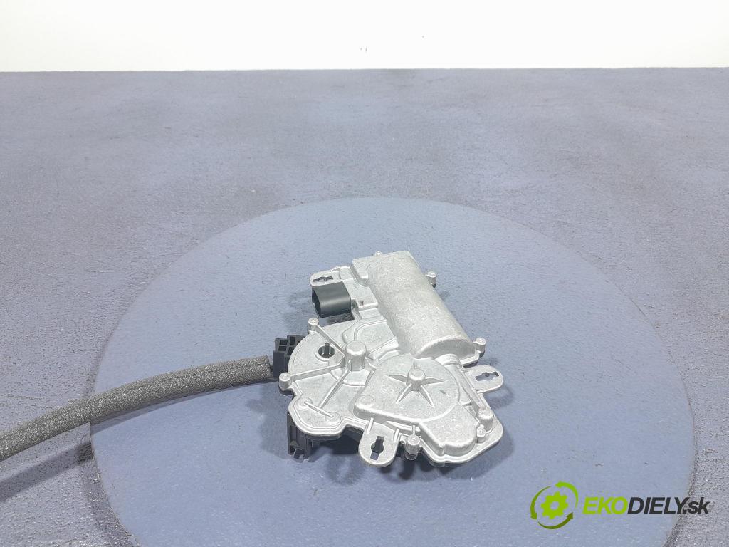 Vw Passat 0 zámok Klapky: kufra: 5TA827506D