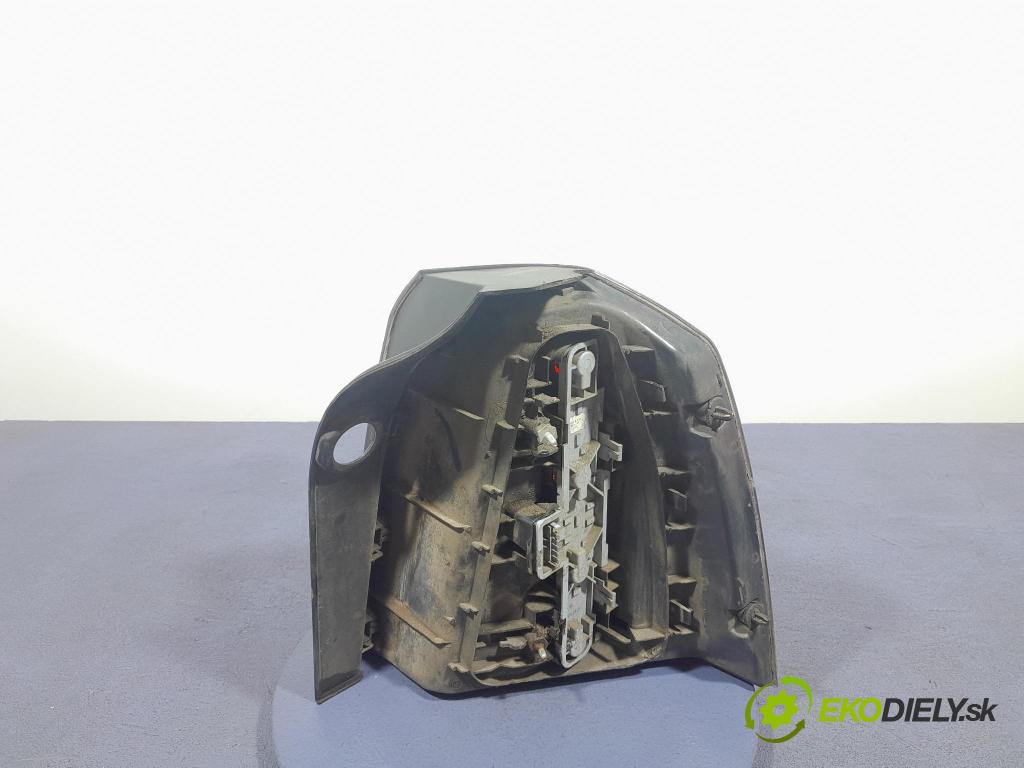Opel Zafira 2007 svetlo / reflektor zad ľavá Vonkajsia: