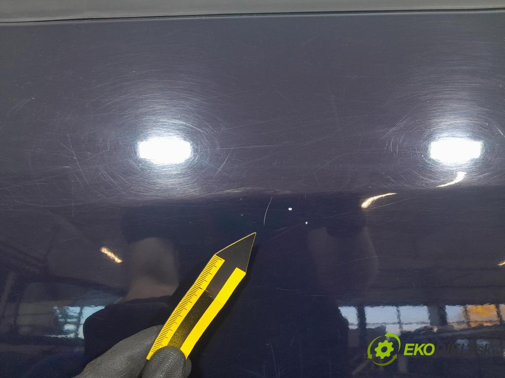 Fiat Grande punto 2007 dvere zad Vľavo: