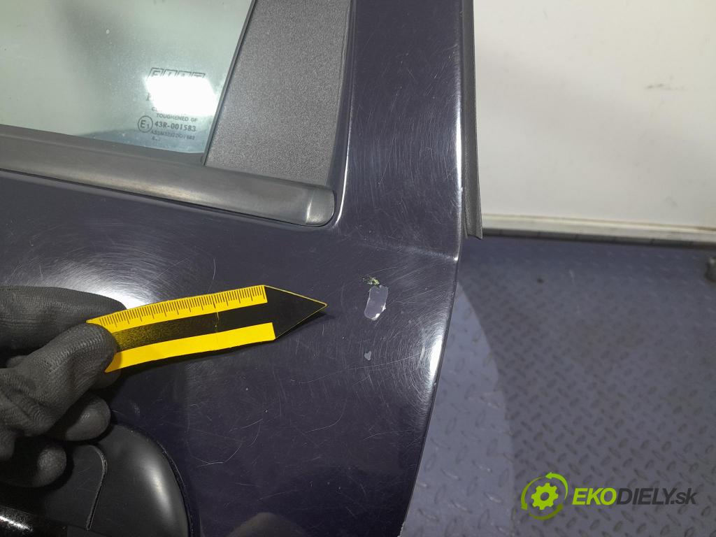 Fiat Grande punto 2007 dvere zad Vľavo: