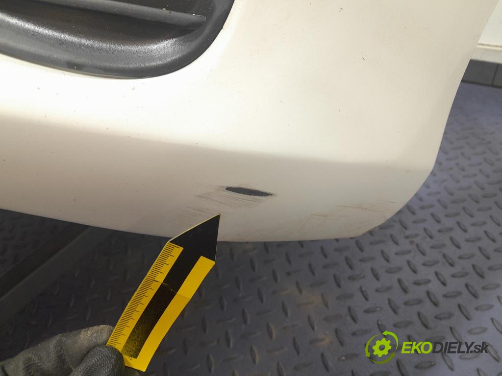 Toyota Yaris 2014 nárazník Predné