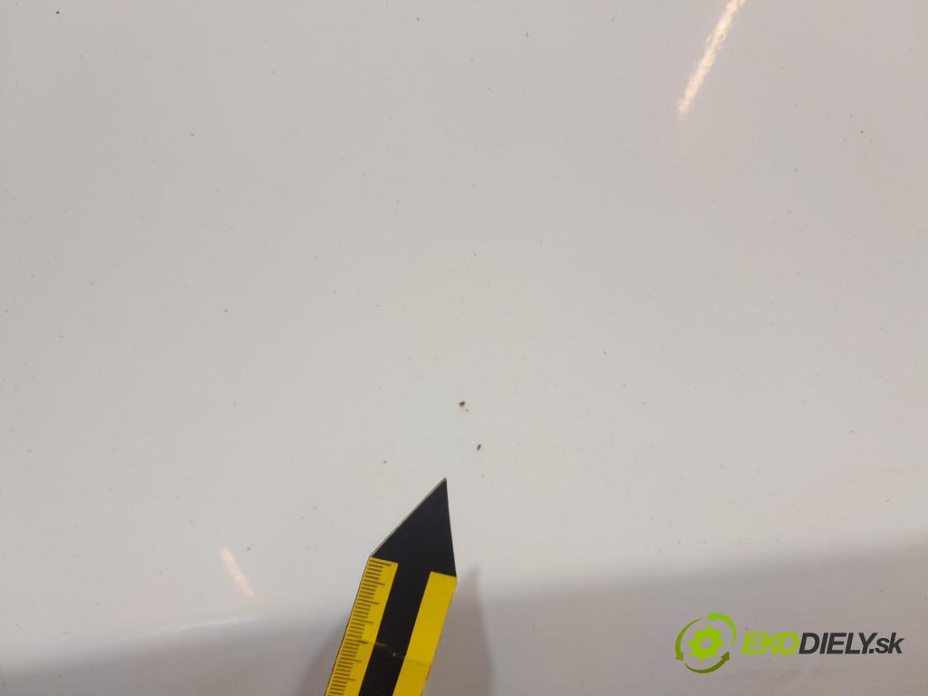 Toyota Yaris 2014 dvere Predné Vľavo: