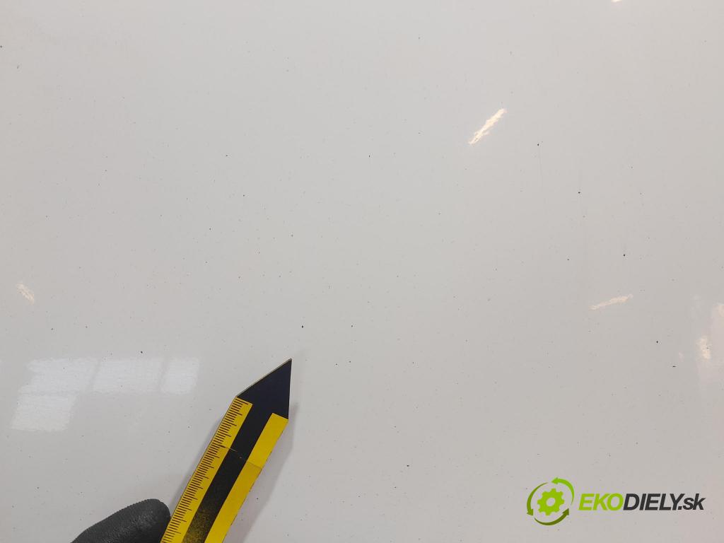 Toyota Yaris 2014 dvere Predné Vľavo: