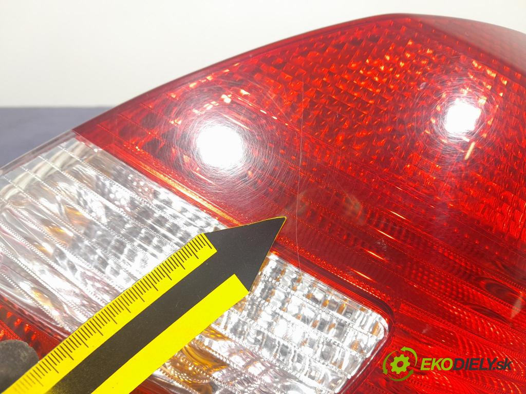 Skoda Fabia 2009 svetlo / reflektor zad Prava: Vonkajsia: 5J6945096