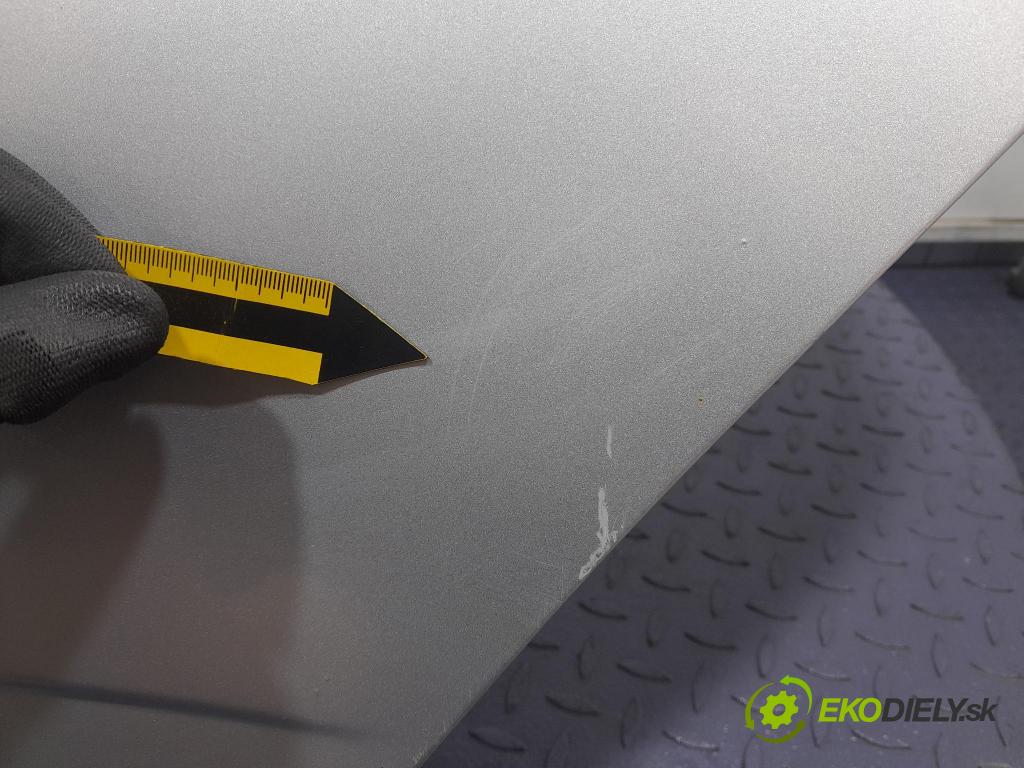 Skoda Fabia 2009 dvere zad Vľavo: