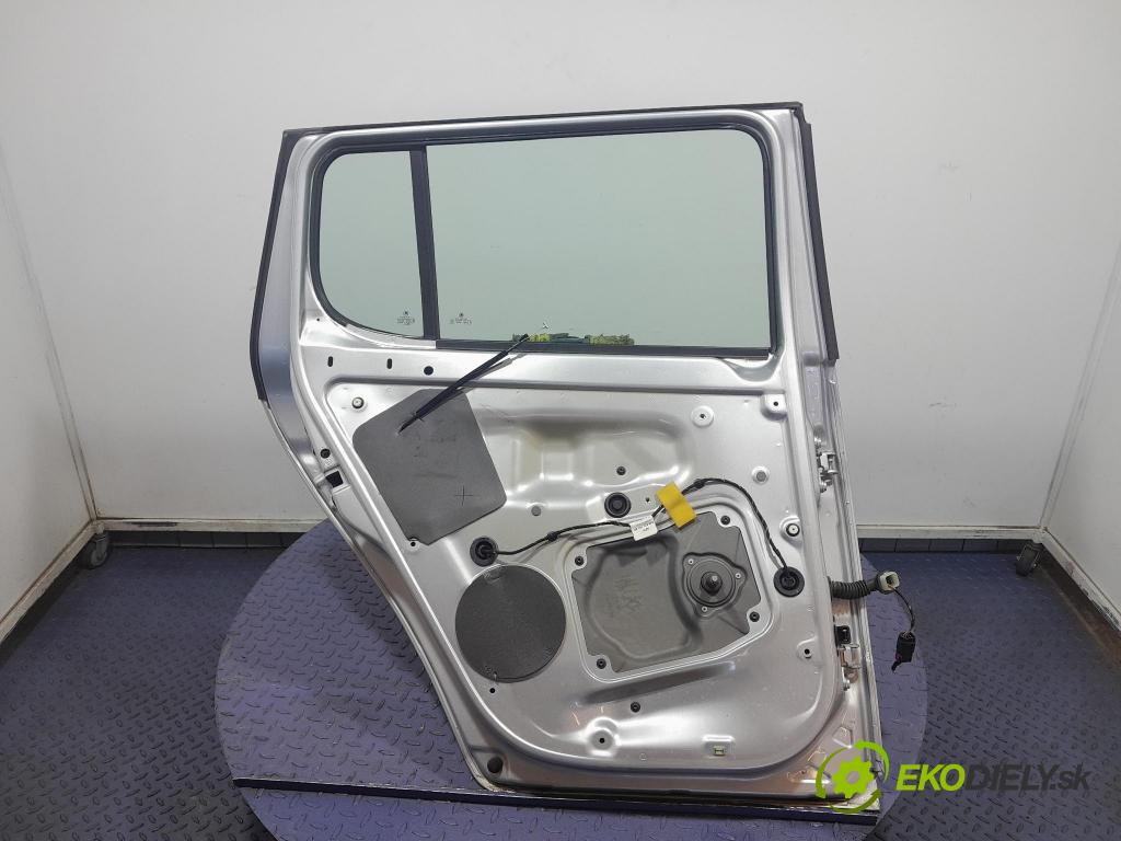 Skoda Fabia 2009 dvere zad Vľavo: 