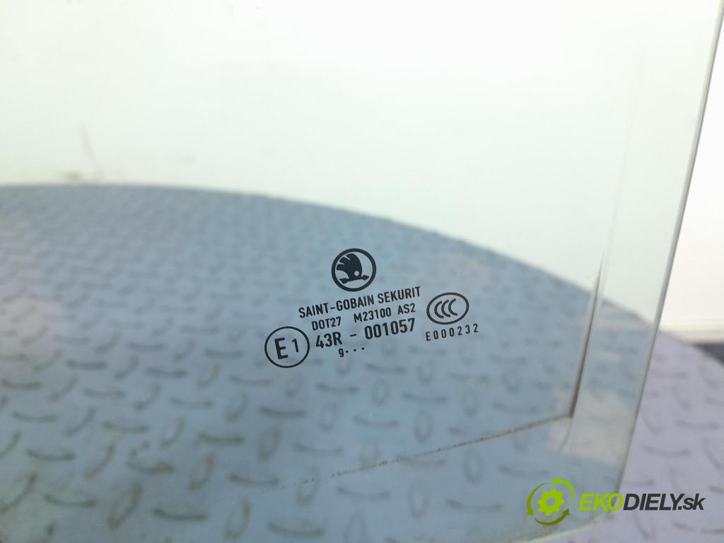 Skoda Fabia 2009 sklo dvere Predné ľavá