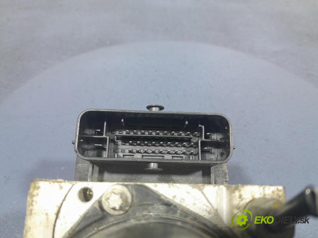 Skoda Fabia 2009 čerpadlo ABS x 6R0614117F